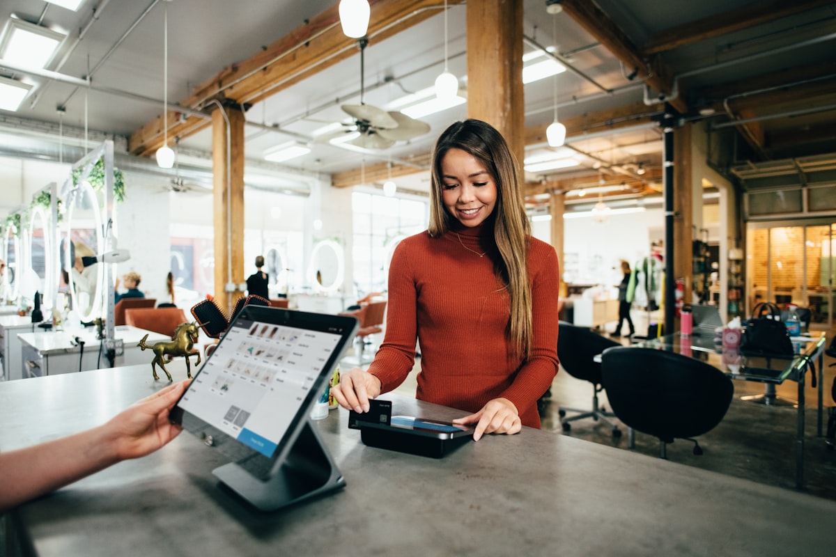 BTS MCO ou NDRC en 2026 : le comparatif qui tranche